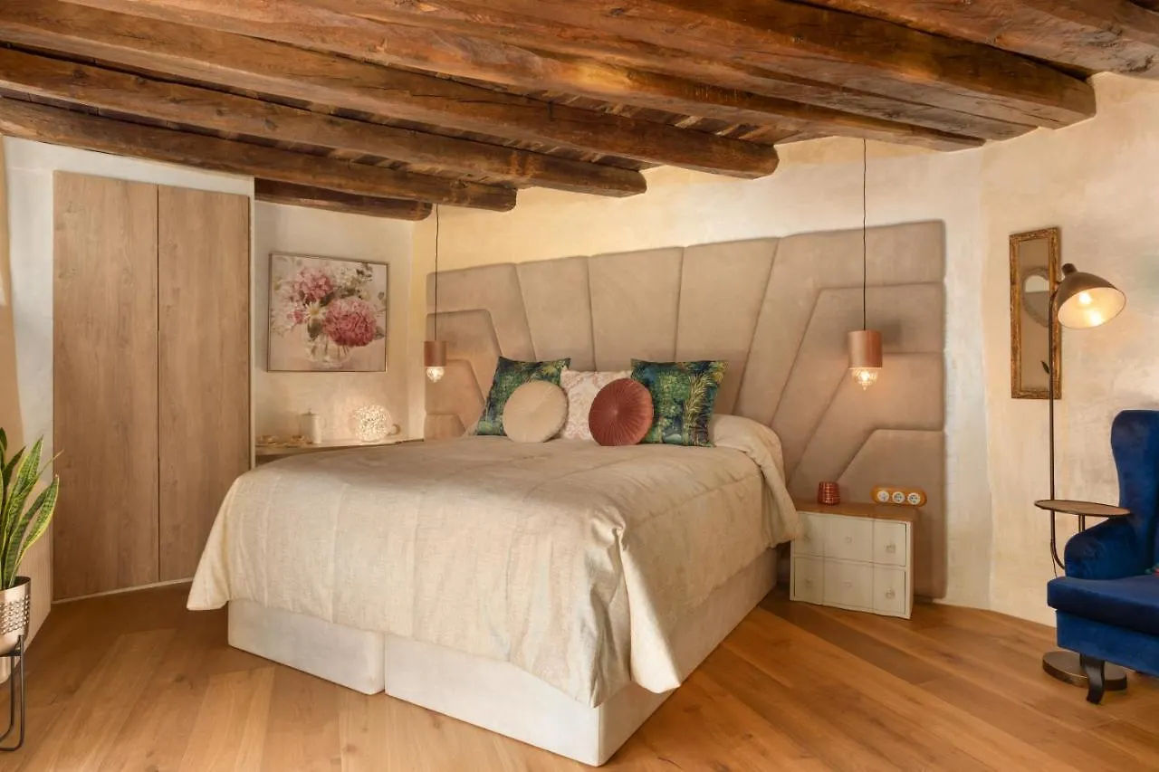 Can Font De Muntanya - Hotel Cruilles Country house